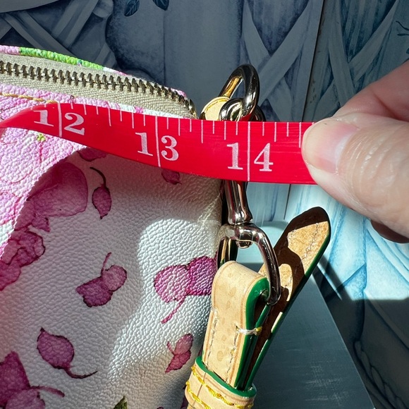 Dooney and Bourke Gorgeous Convertible Bag With Lavender Hydrangea Flowers - Picture 14 of 14